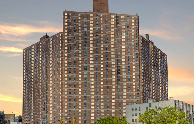 3 beds, 1.5 baths, 1,000 sqft, $4,500, Unit D21C