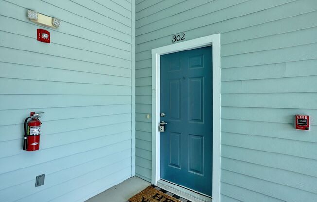 3 bedroom/ 2 bathroom condo in the heart of Southside!