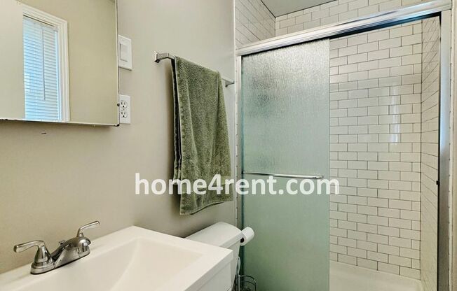 3 beds, 2 baths, $2,249