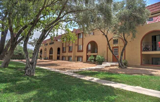 Exterior & Landscaping at The View At Catalina Apartments in Tucson, AZ