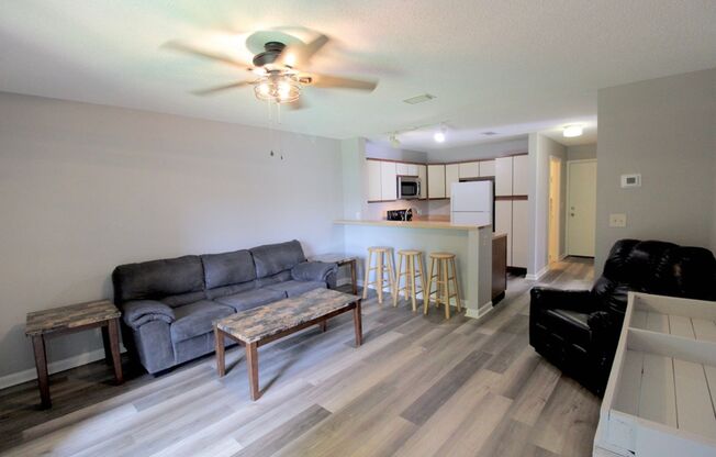 2 beds, 2 baths, $750