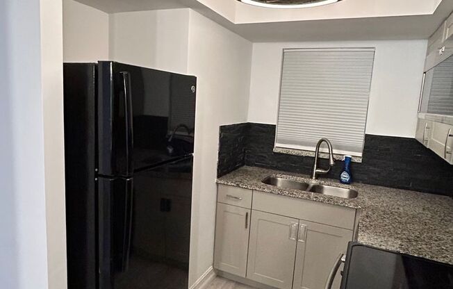 1 bed, 1.5 baths, $1,950