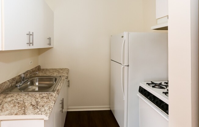 4241 Kenmore