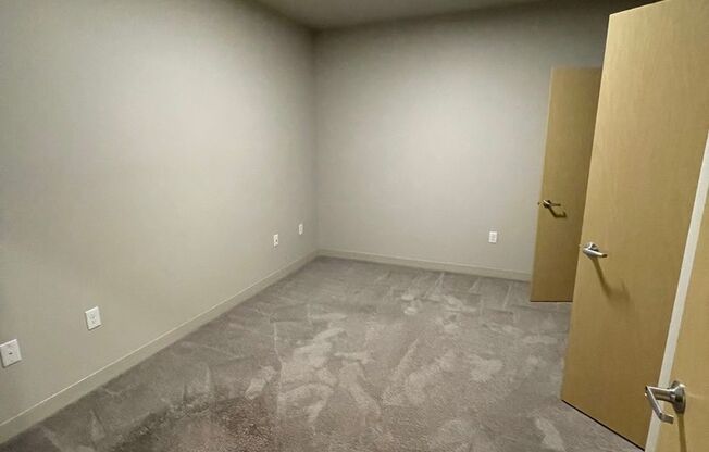 2 beds, 2 baths, 894 sqft, $1,854, Unit 513