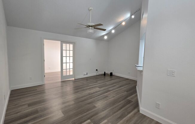 2 Bed 2 Bath townhome with a Den/ Office space for rent