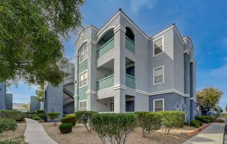 LOCATION! LOCATION! LOCATION! Move-in ready 2-bedroom condo in Centennial Hills!