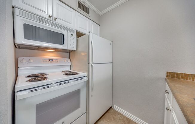 1 bed, 1 bath, 540 sqft, $1,000, Unit 2