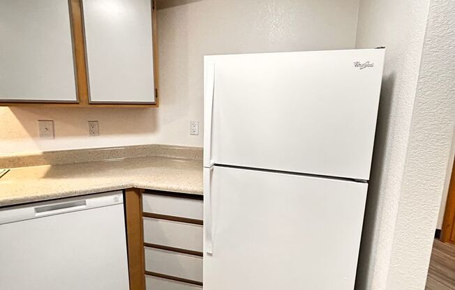 1 bed, 1 bath, 660 sqft, $1,250, Unit W - 043