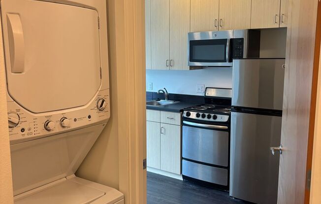 Studio, 1 bath, 236 sqft, $1,045, Unit 103