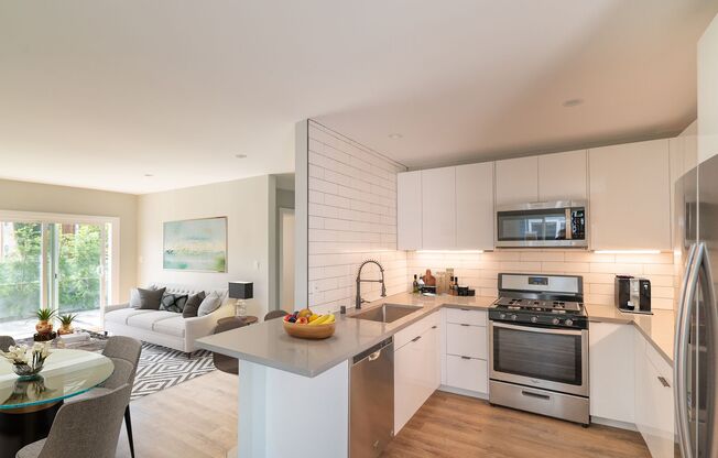 4511-4517 Prospect Ave