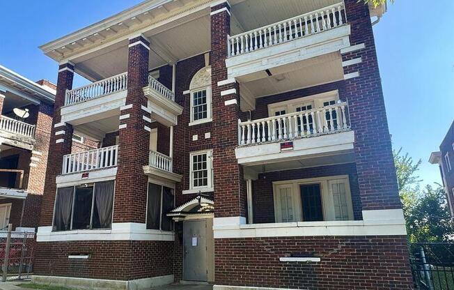 535 GLADSTONE BLVD
