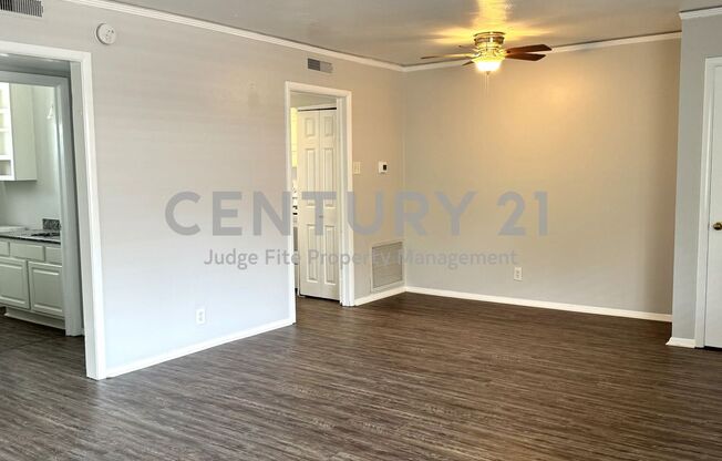 2 beds, 1 bath, $1,495, Unit UNIT J