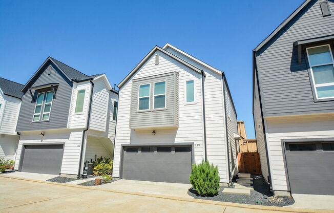 310 CYCLAMEN ST