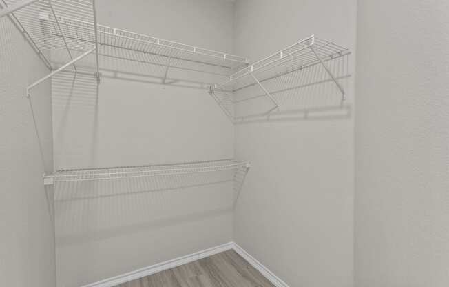 Renovated Townhomes and Apartments in Lewisville