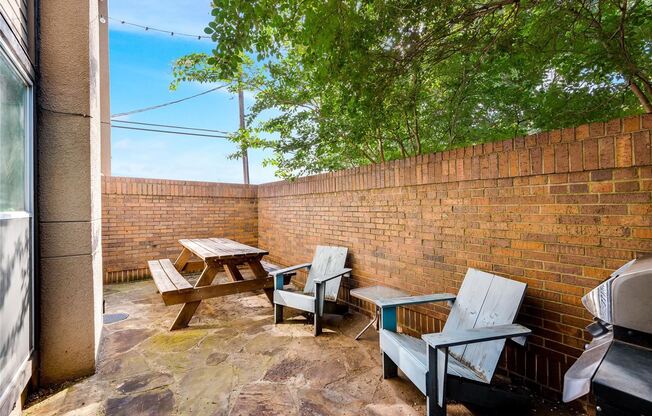 4333 Bowser Ave Apt 7