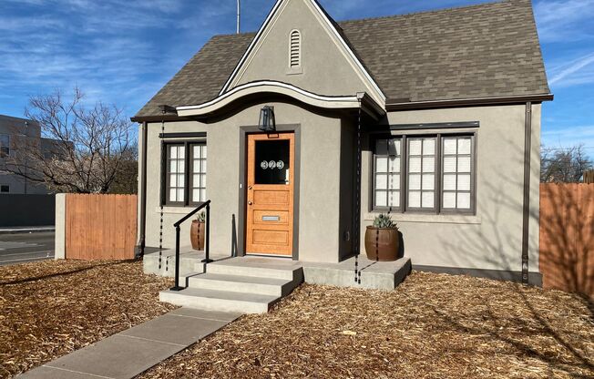 HISTORIC 1926 2 Bedroom + 2 Bath EDO