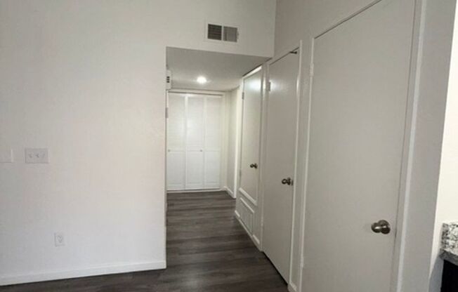2 beds, 1.5 baths, 975 sqft, $1,535, Unit 229