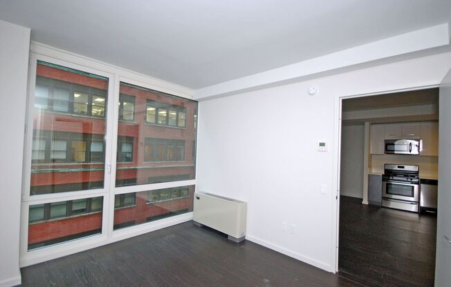 2 beds, 2 baths, 887 sqft, $5,500, Unit 05E