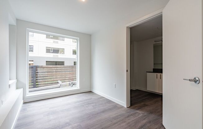 1 bed, 1 bath, 410 sqft, $1,625, Unit 03