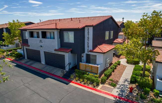 this is a photo of the leasing office of the townhomes at horizon ridgeapartments in henderson, nv