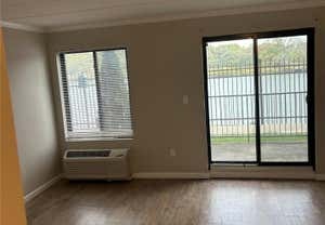 Studio, 1 bath, $2,600, Unit 26A