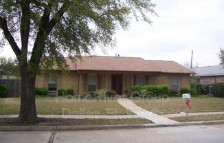 1312 GOODWIN DR
