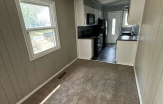 3 beds, 1 bath, $1,275