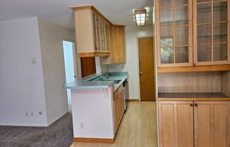 1 bed, 1 bath, $2,300, Unit UNIT H