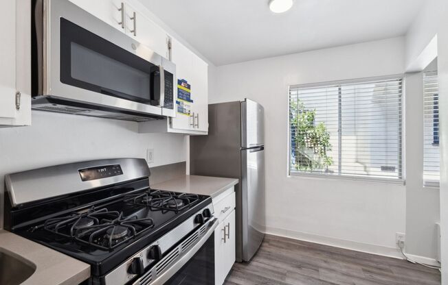 Studio, 1 bath, 615 sqft, $1,898, Unit 201