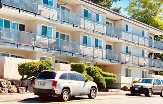 7919 35th Ave SW - (GSB-R240B - Vue Crest Apts)