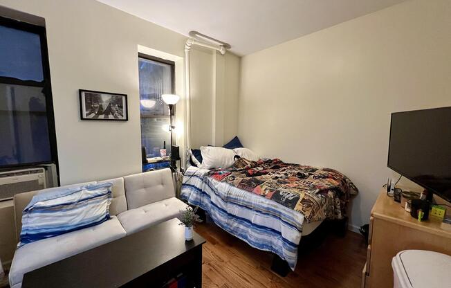 Studio, 1 bath, $2,400, Unit 1