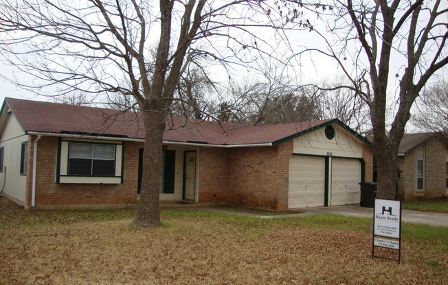 3 beds, 2 baths, $1,495