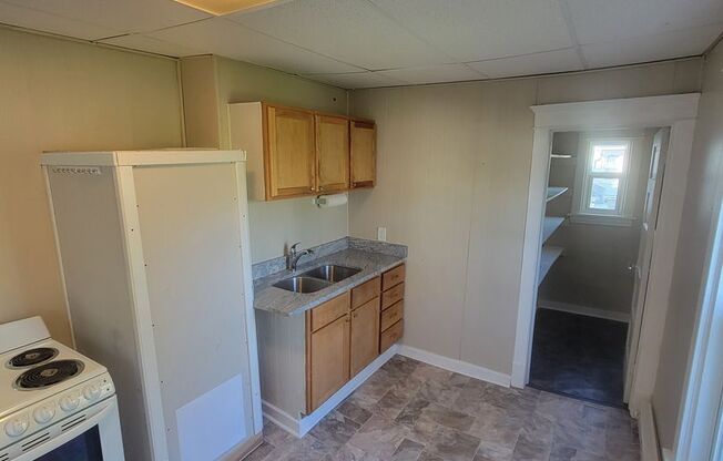 1 bed, 1 bath, $1,250, Unit #2