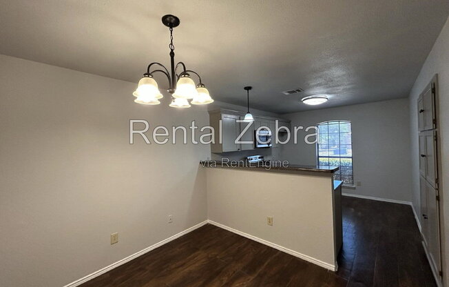 2949 LAWNDALE DR