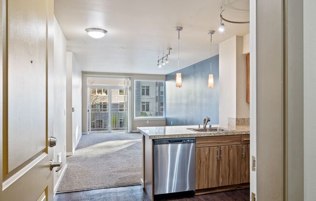 1 bed, 1 bath, 627 sqft, $2,599, Unit 604