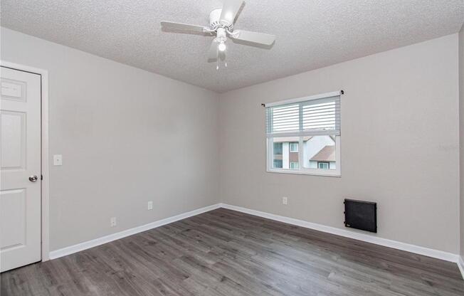 2 beds, 2 baths, 864 sqft, $1,400