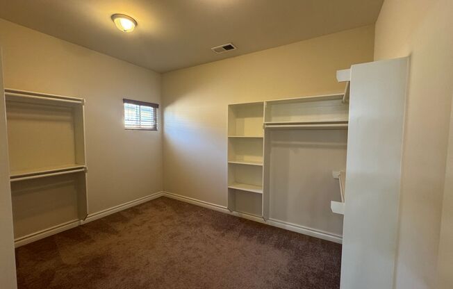 Monrovia 3beds 2.5 bath PUD for lease