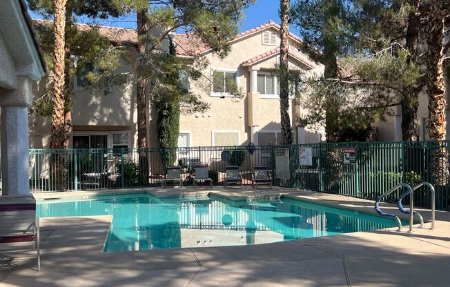 3 beds, 3 baths, $1,900, Unit # 1018