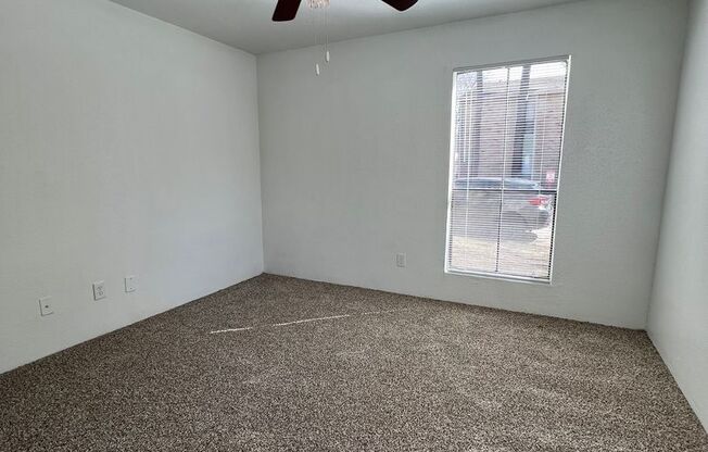 1 bed, 1 bath, 660 sqft, $900, Unit 31-1801