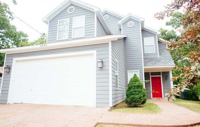 Modern Style Home Minutes from Campus and Downtown Fayetteville