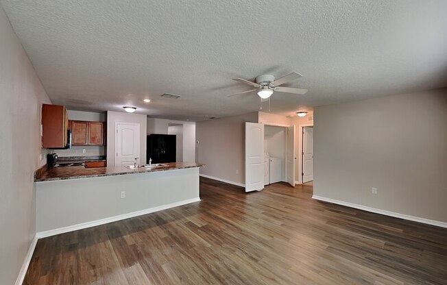 275 ELM CT