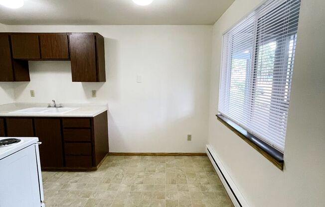 1 bed, 1 bath, 600 sqft, $1,195