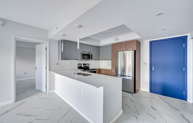 2 beds, 2 baths, 901 sqft, $2,769, Unit 302