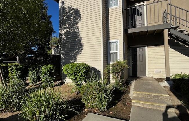 2 beds, 2 baths, 900 sqft, $2,015, Unit 124