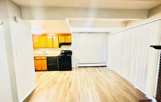 2 beds, 1 bath, 750 sqft, $1,595