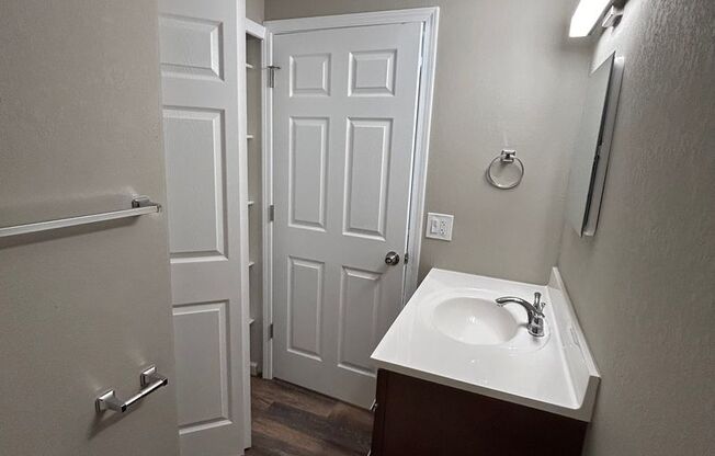 1 bed, 1 bath, 576 sqft, $1,095, Unit 125