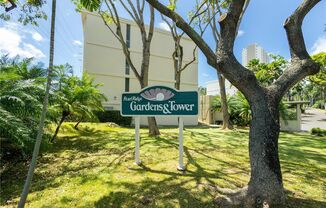 Convenient Condo in the Pearlridge Area