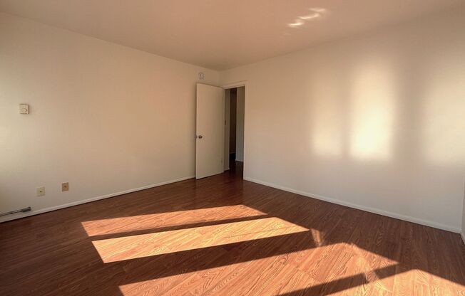2 beds, 1 bath, 619 sqft, $1,900, Unit 302