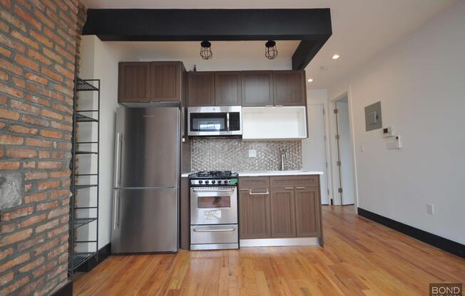 298 HUMBOLDT ST