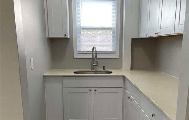 30 FALLON ST